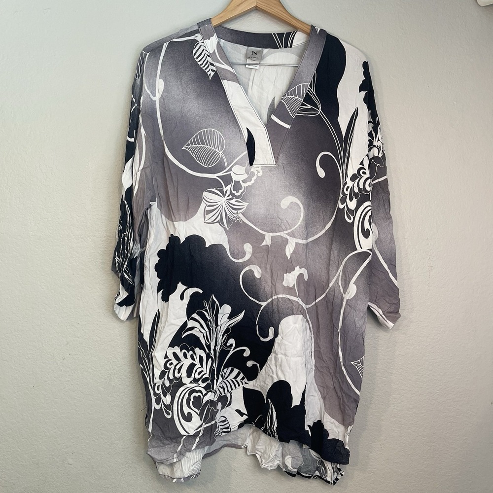 Natori Women's Large Black and White Tunic Top Dress Cover Up Abstract Print